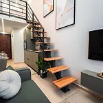 شقة Nest Loft-2 Min From Toptani -fast Wifi تيرانا