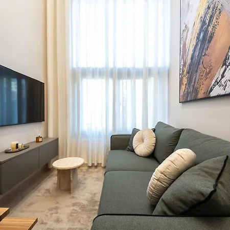 Nest Loft-2 Min From Toptani -fast Wifi Appartement Tirana