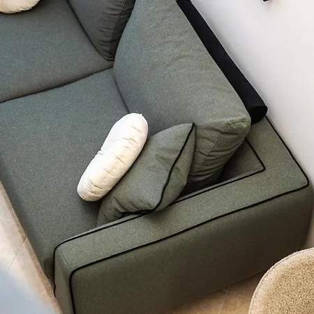 Nest Loft-2 Min From Toptani -fast Wifi Tirana