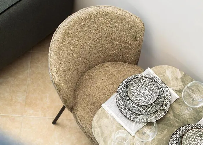 Nest Loft-2 Min From Toptani -fast Wifi