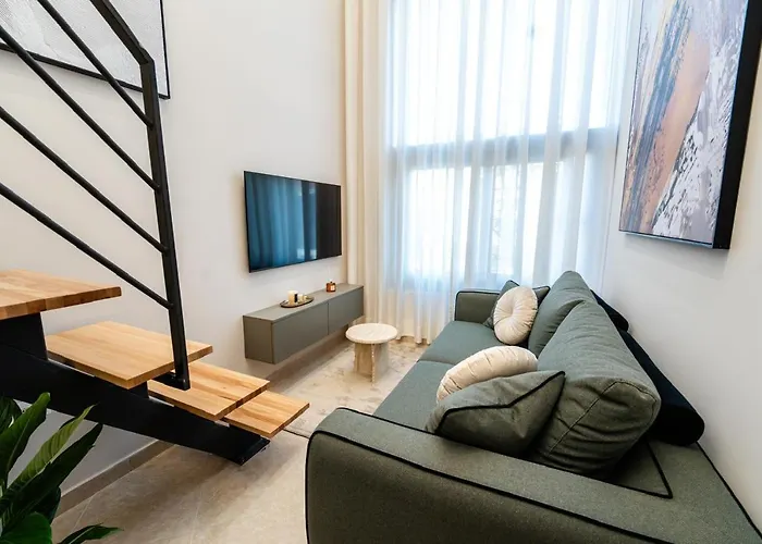 Nest Loft-2 Min From Toptani -fast Wifi