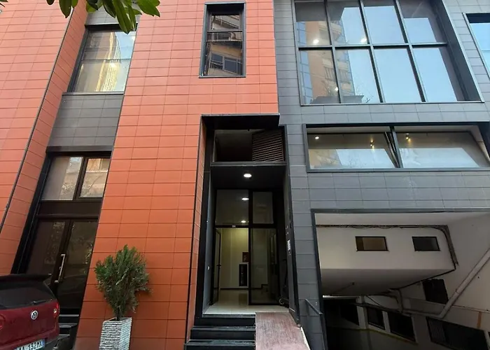 Nest Loft-2 Min From Toptani -fast Wifi Appartement Tirana